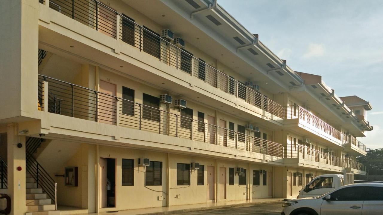 Reddoorz Plus Near Talisay Town Center Kültér fotó