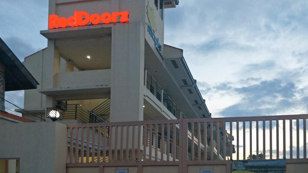 Reddoorz Plus Near Talisay Town Center Kültér fotó