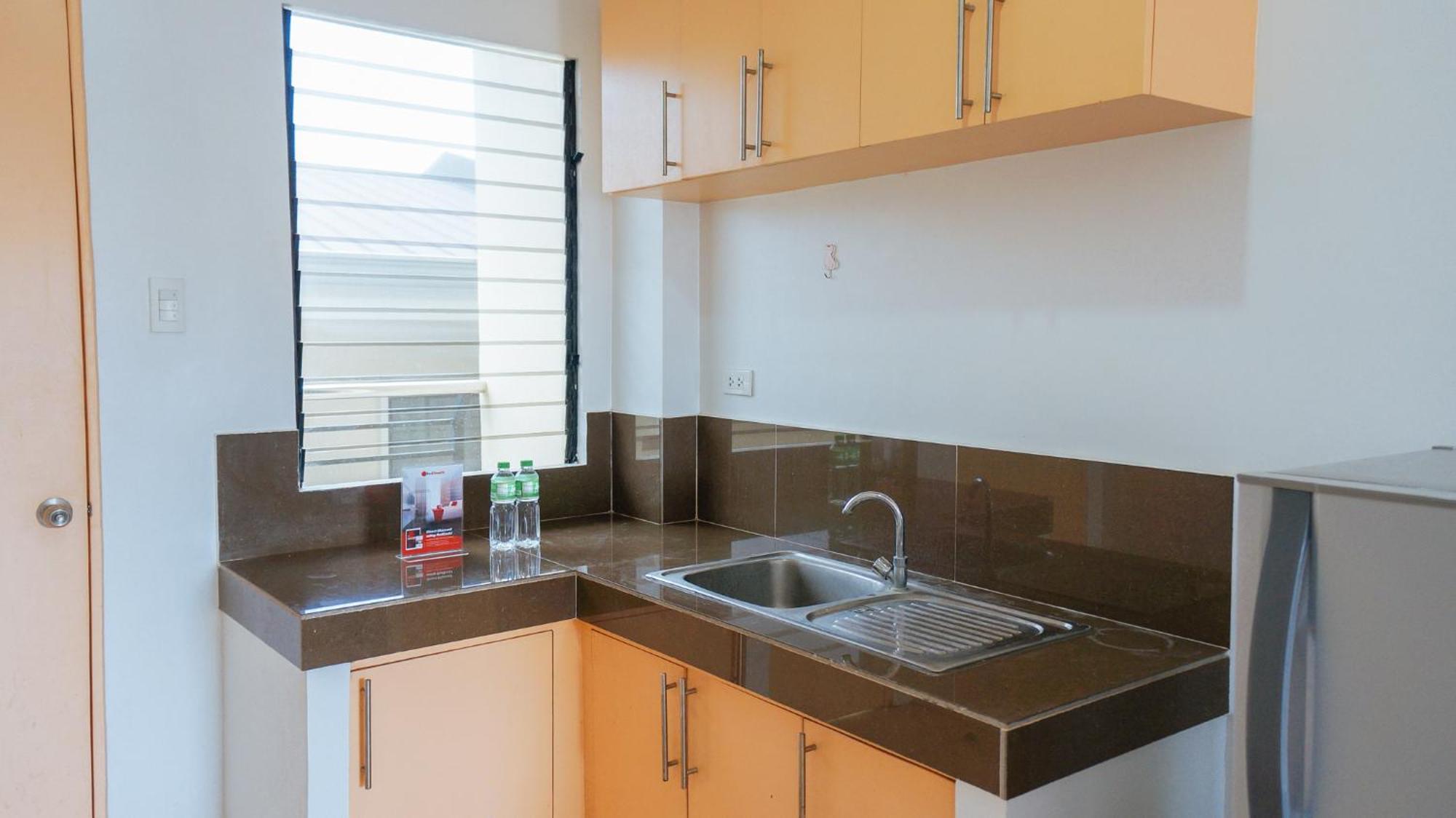 Reddoorz Plus Near Talisay Town Center Kültér fotó