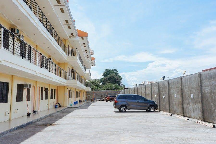Reddoorz Plus Near Talisay Town Center Kültér fotó